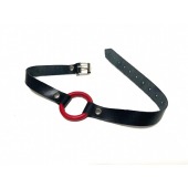 Красный кляп-кольцо на черных кожаных ремешках - БДСМ Арсенал - купить с доставкой в Балаково