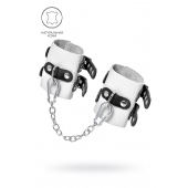 Бело-черные наручники с двумя ремешками и люверсами - Pecado - купить с доставкой в Балаково