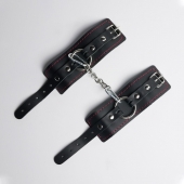 Черные кожаные наручники с красной строчкой - Crazy Handmade - купить с доставкой в Балаково