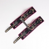 Черные кожаные оковы с розовой строчкой - Crazy Handmade - купить с доставкой в Балаково