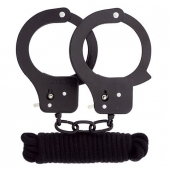 Чёрные наручники из листового металла в комплекте с веревкой BONDX METAL CUFFS LOVE ROPE SET - Dream Toys - купить с доставкой в Балаково