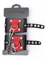 Черные наручники с красным декором и заклепками - Crazy Handmade - купить с доставкой в Балаково