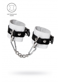 Бело-черные кожаные наручники с одним ремешком с люверсами - Pecado - купить с доставкой в Балаково
