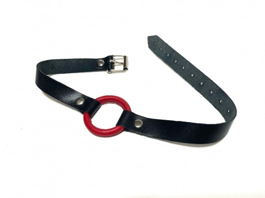 Красный кляп-кольцо на черных кожаных ремешках - БДСМ Арсенал - купить с доставкой в Балаково