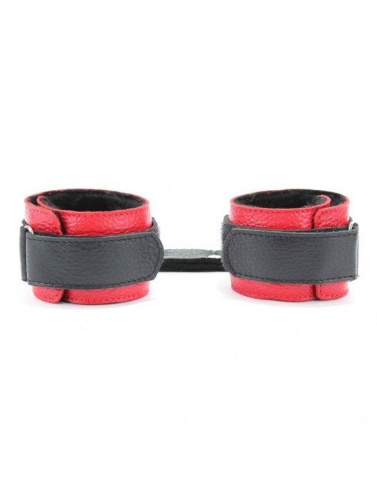 Красно-чёрные кожаные наручники с меховым подкладом - БДСМ Арсенал - купить с доставкой в Балаково