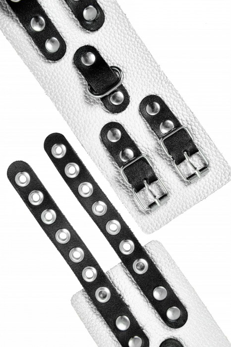 Бело-черные наручники с двумя ремешками и люверсами - Pecado - купить с доставкой в Балаково