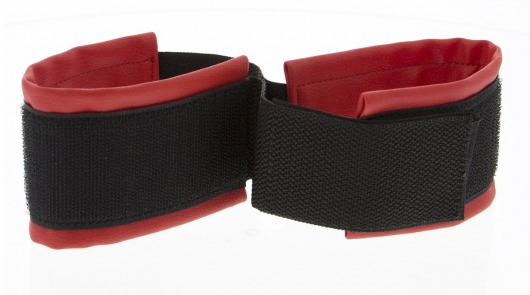Полиуретановые манжеты для фиксации рук вместе Bound Together Wrist Restraints - Blush Novelties - купить с доставкой в Балаково